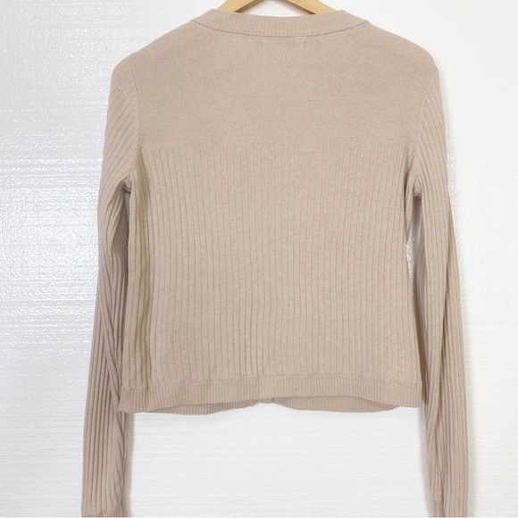 Cabi Cardigan Sweater Cream Work Professional Beige Pockets Buttons Size medium - Picture 4 of 9